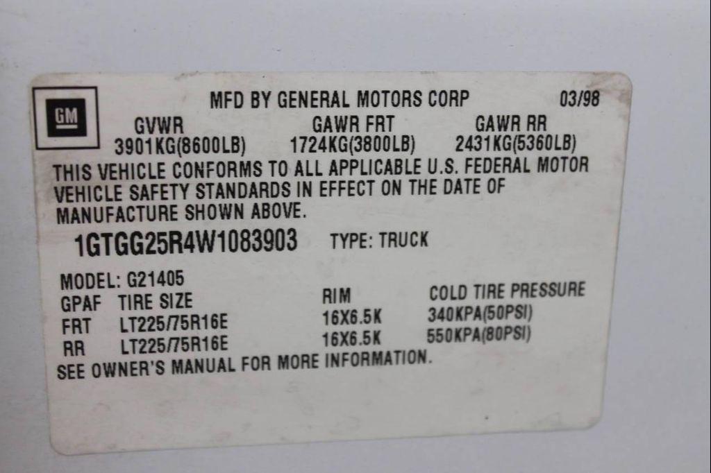 used 1998 GMC Savana 2500 car, priced at $6,995