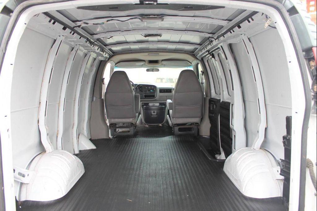 used 1998 GMC Savana 2500 car, priced at $6,995