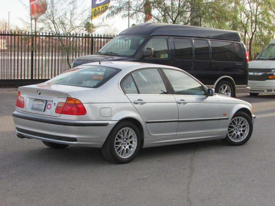 used 2000 BMW 328 car, priced at $6,995