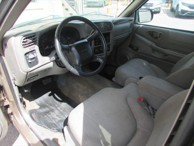 used 2003 GMC Sonoma car, priced at $8,900