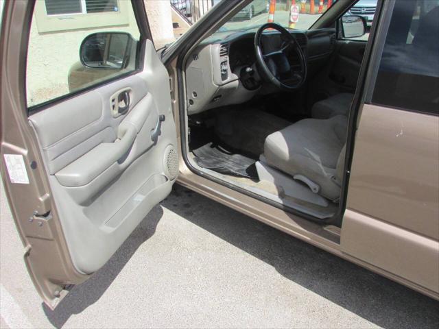 used 2003 GMC Sonoma car, priced at $8,900