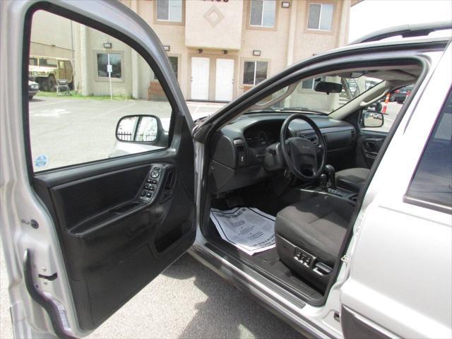 used 2004 Jeep Grand Cherokee car, priced at $7,995