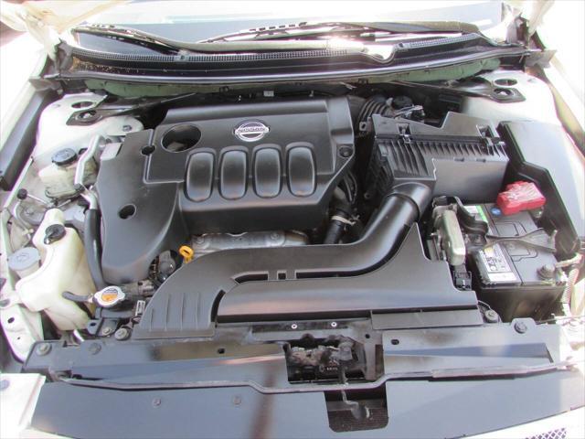 used 2007 Nissan Altima car, priced at $5,995