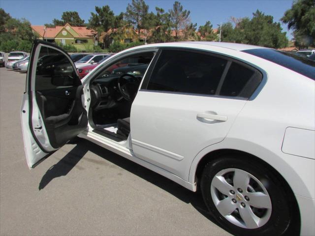 used 2007 Nissan Altima car, priced at $5,995