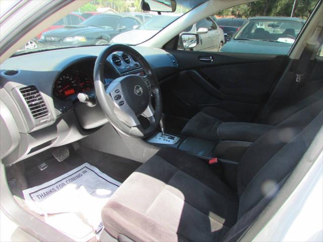 used 2007 Nissan Altima car, priced at $5,995