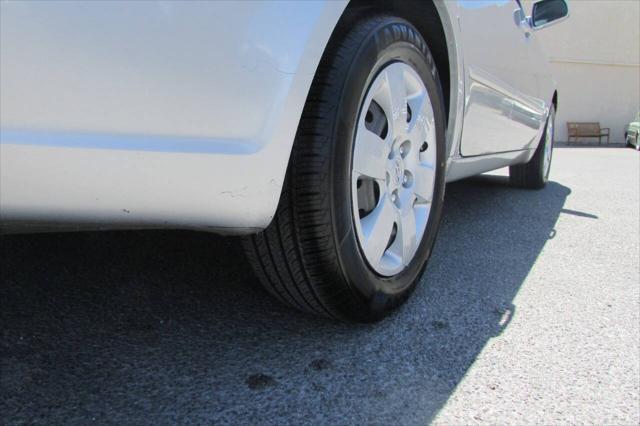 used 2009 Hyundai Sonata car, priced at $7,995