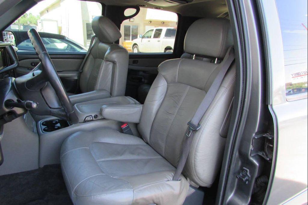 used 2002 Chevrolet Suburban car, priced at $4,995