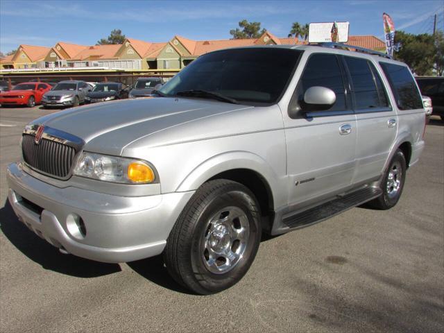 used 2000 Lincoln Navigator car, priced at $8,995