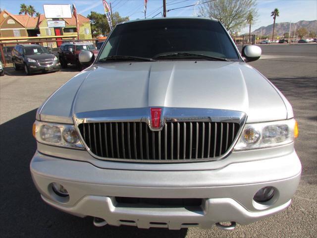 used 2000 Lincoln Navigator car, priced at $8,995