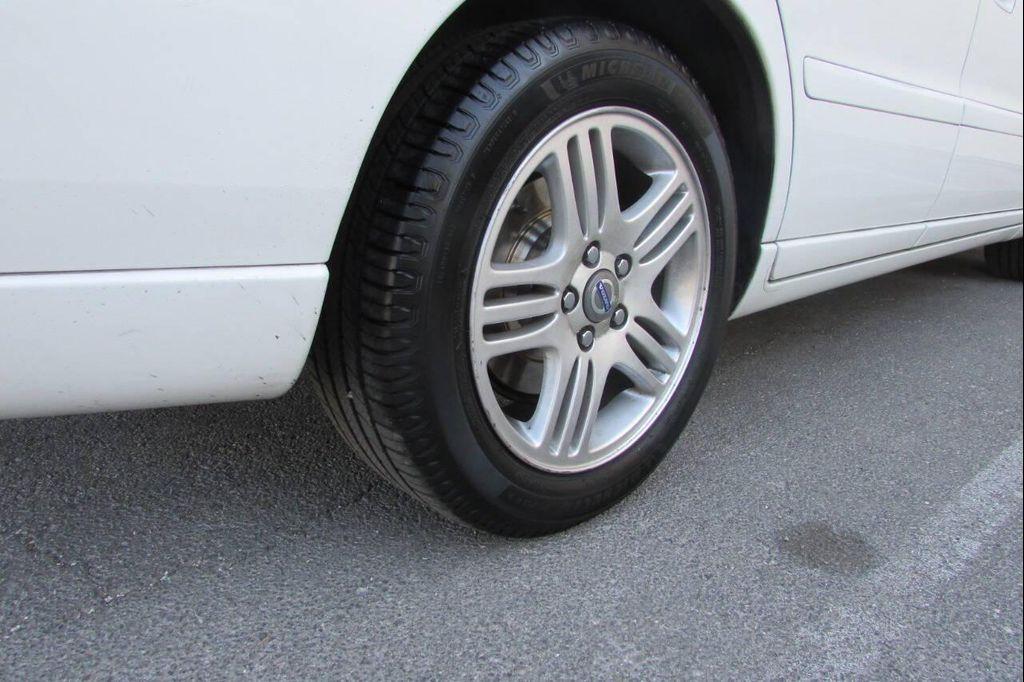 used 2007 Volvo S60 car, priced at $5,995