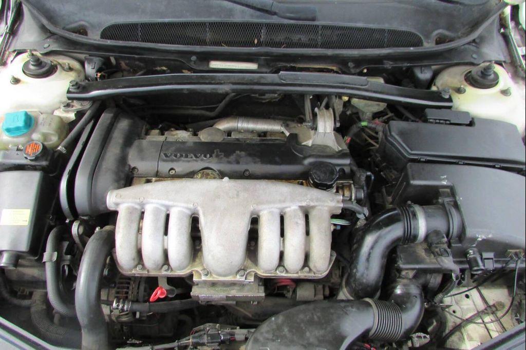 used 2000 Volvo S80 car, priced at $4,995