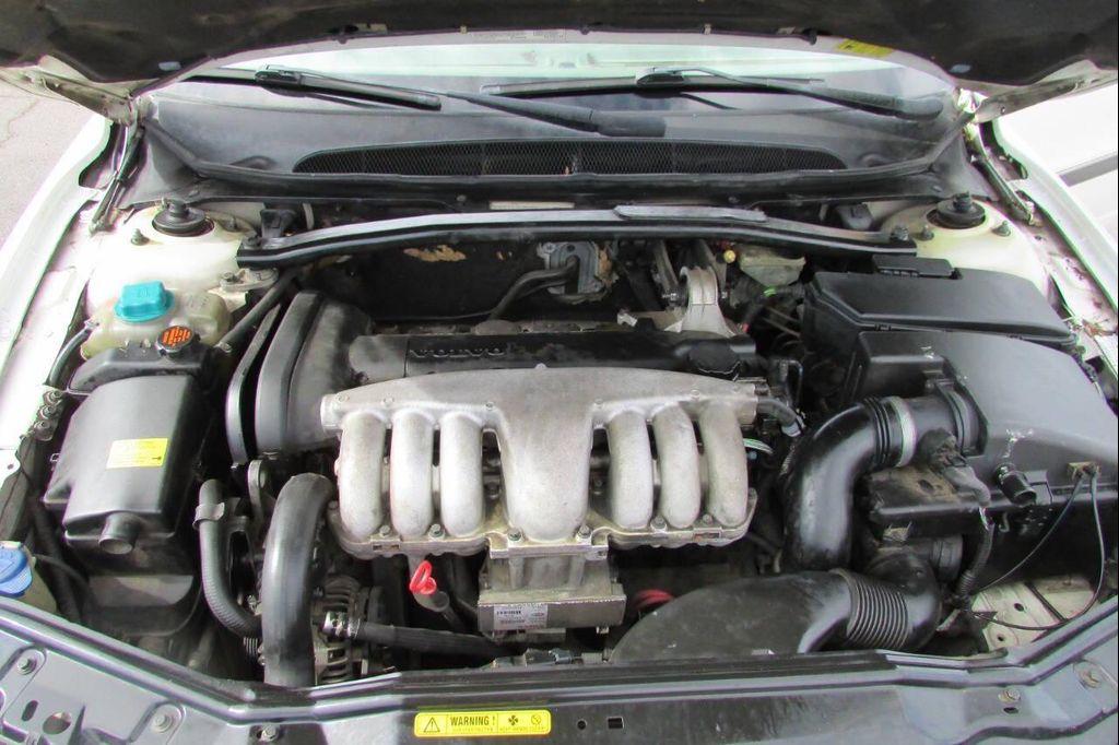 used 2000 Volvo S80 car, priced at $4,995