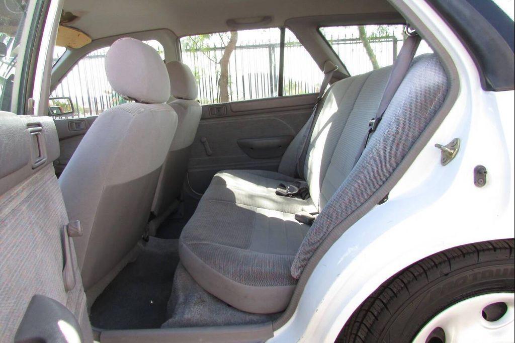 used 1995 Ford Escort car, priced at $2,995