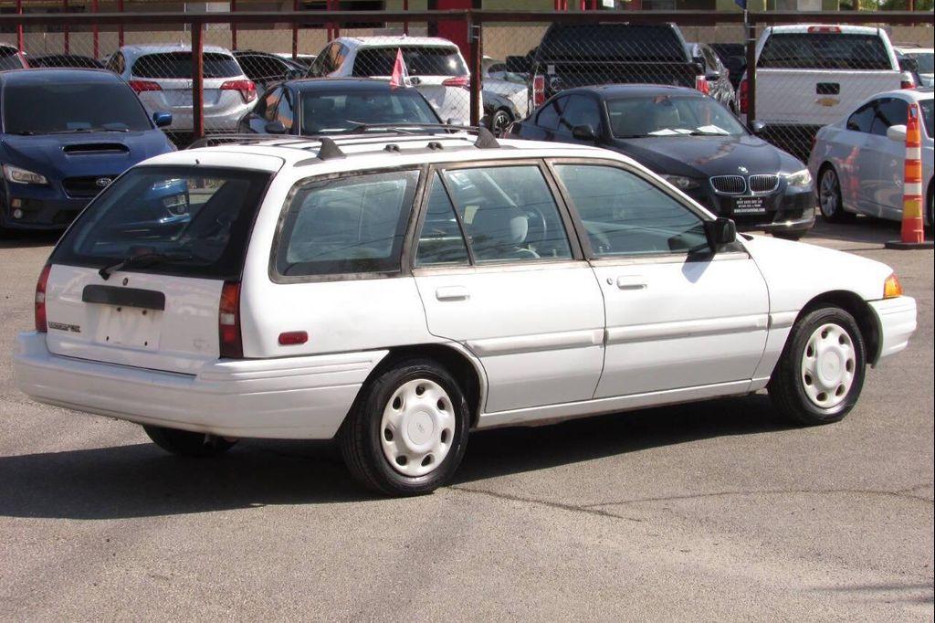 used 1995 Ford Escort car, priced at $2,995