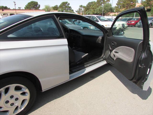 used 2001 Saturn SC car, priced at $3,995