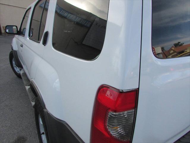 used 2000 Nissan Xterra car, priced at $7,995