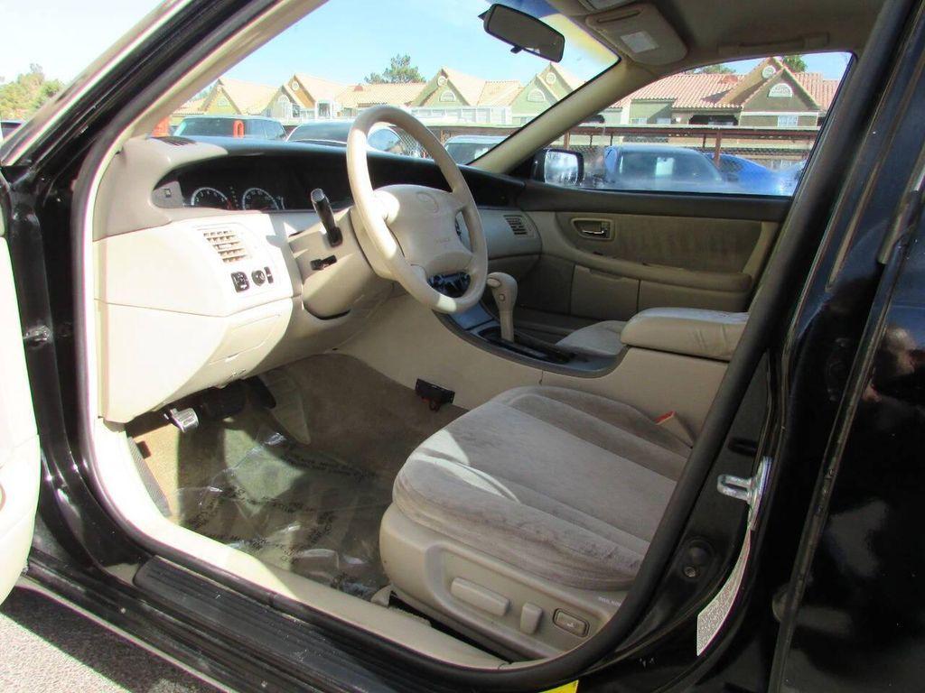 used 2001 Toyota Avalon car, priced at $5,995