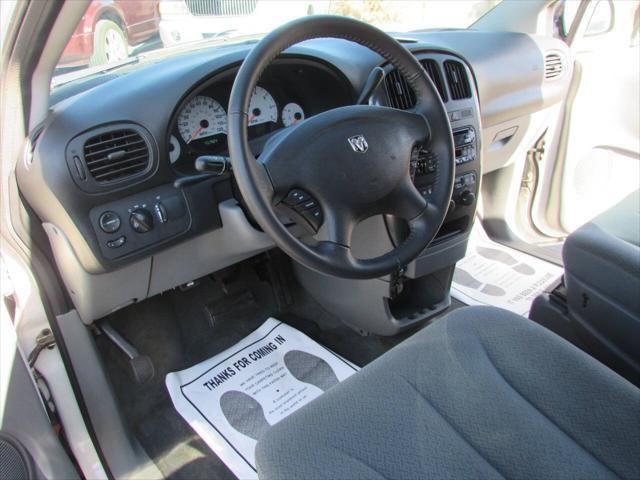 used 2005 Dodge Grand Caravan car, priced at $5,995