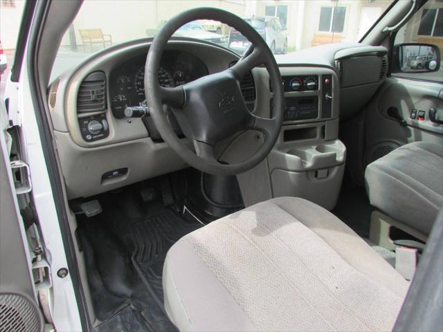 used 2004 Chevrolet Astro car, priced at $7,995