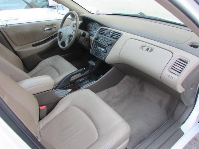 used 2000 Honda Accord car, priced at $7,995