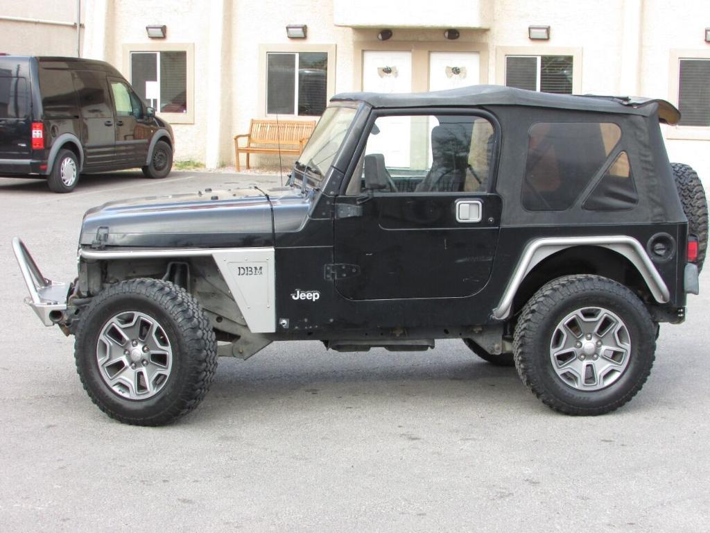 used 2000 Jeep Wrangler car, priced at $8,995