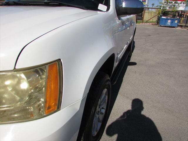 used 2007 Chevrolet Suburban car, priced at $10,995