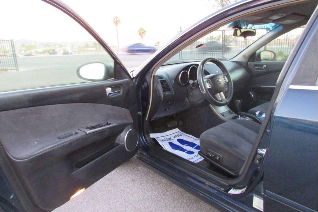 used 2006 Nissan Altima car, priced at $5,999