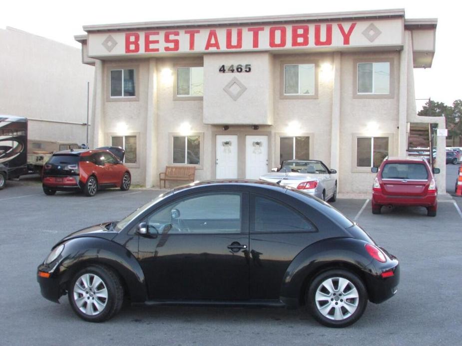 used 2009 Volkswagen New Beetle car, priced at $7,995