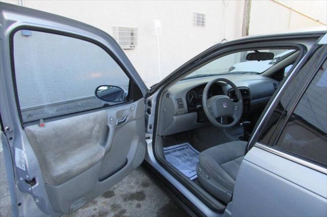 used 2000 Saturn LS car, priced at $5,995