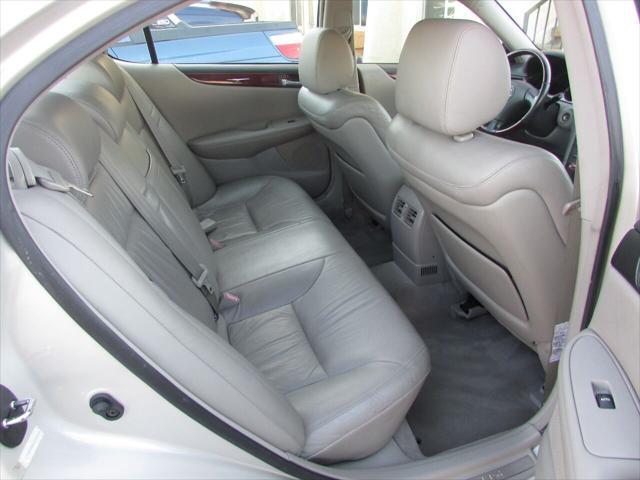 used 2002 Lexus ES 300 car, priced at $6,995