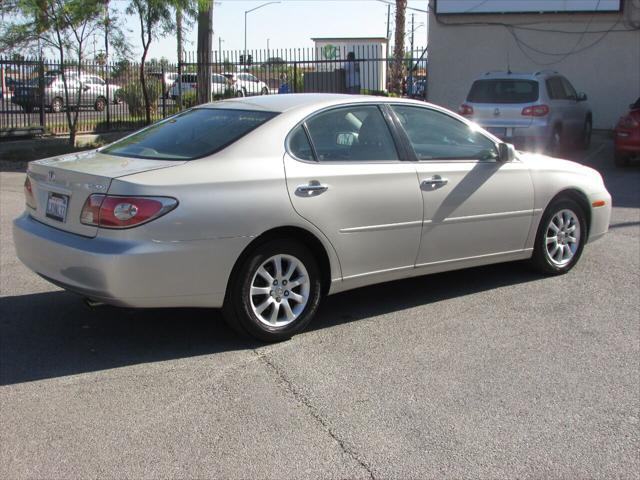 used 2002 Lexus ES 300 car, priced at $6,995