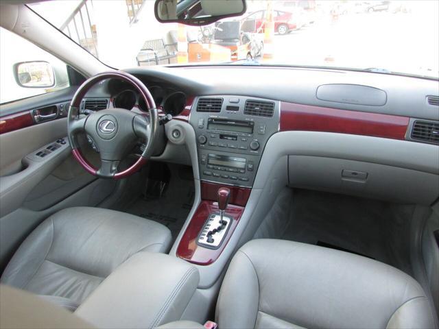 used 2002 Lexus ES 300 car, priced at $6,995