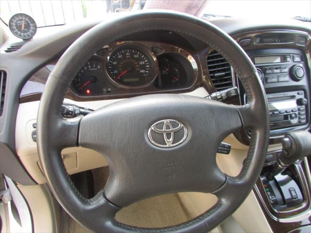 used 2003 Toyota Highlander car, priced at $6,995