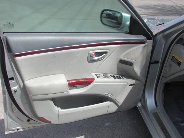 used 2006 Hyundai Azera car, priced at $7,995