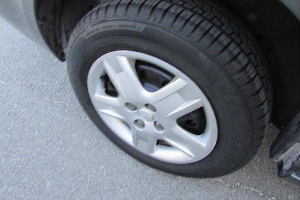 used 2007 Saturn Ion car, priced at $4,995