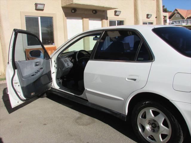 used 2001 Honda Accord car, priced at $4,995