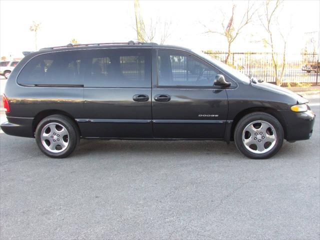 used 2000 Dodge Grand Caravan car, priced at $4,995