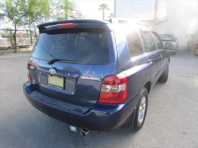 used 2004 Toyota Highlander car, priced at $7,985