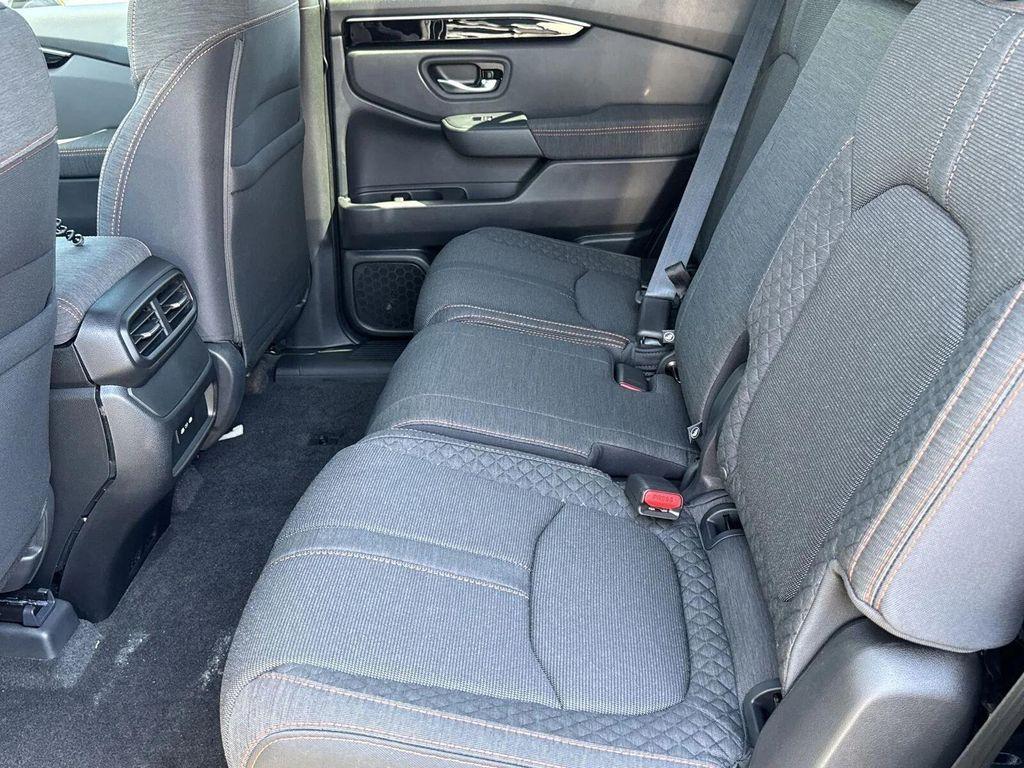 new 2025 Honda Pilot car, priced at $42,638