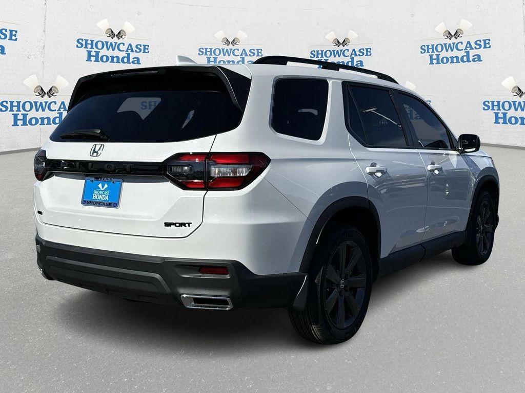 new 2025 Honda Pilot car, priced at $42,638