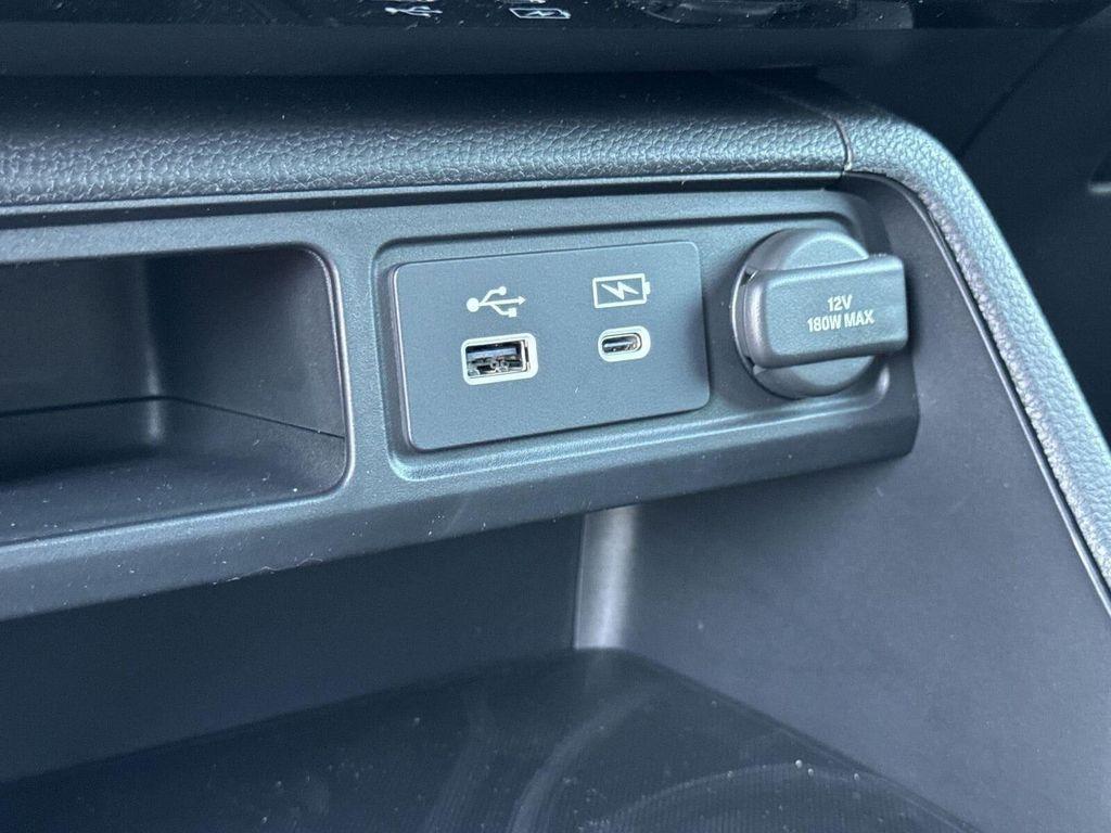 new 2025 Honda Pilot car, priced at $42,638