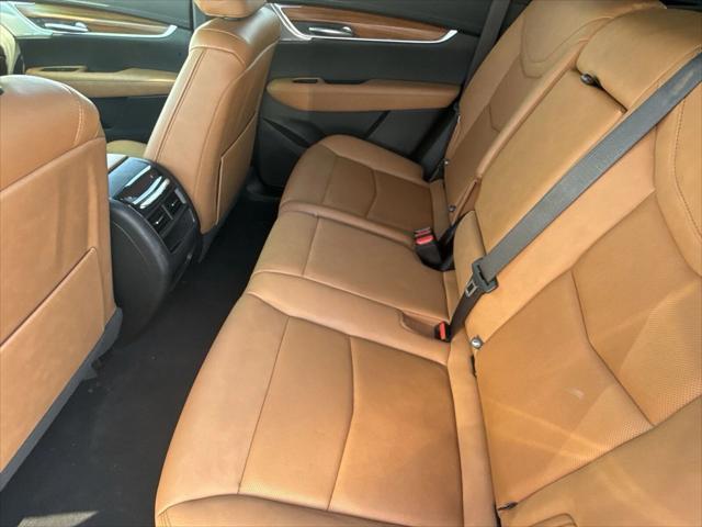 used 2021 Cadillac XT5 car, priced at $24,200