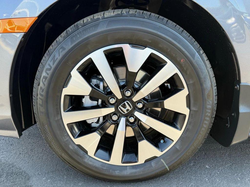 new 2026 Honda Odyssey car, priced at $44,885