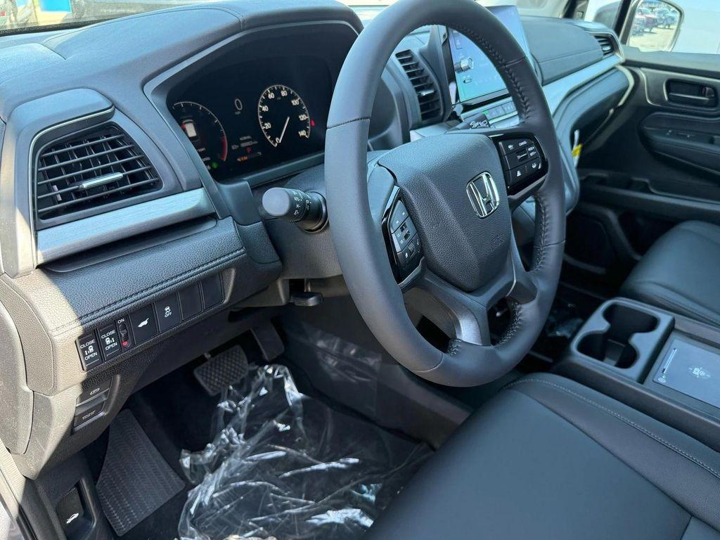 new 2026 Honda Odyssey car, priced at $44,885