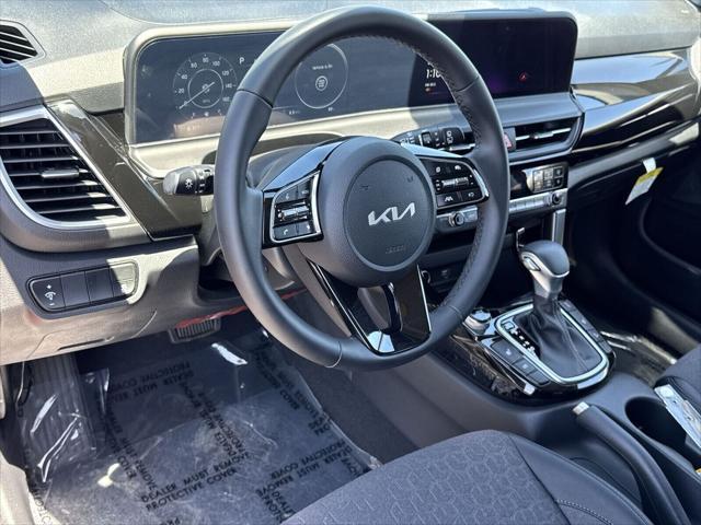 used 2025 Kia Seltos car, priced at $28,500