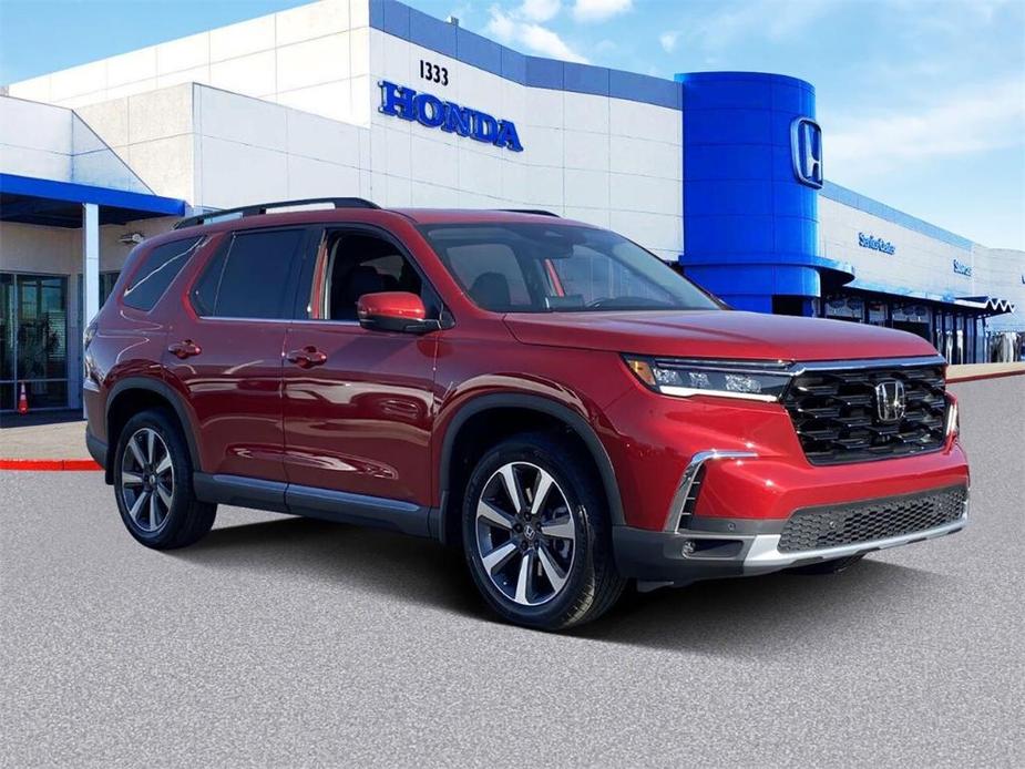 new 2025 Honda Pilot car, priced at $45,019