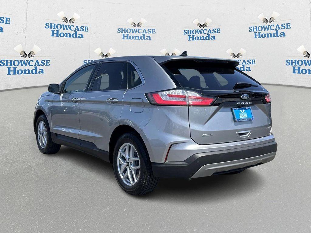 used 2024 Ford Edge car, priced at $22,900
