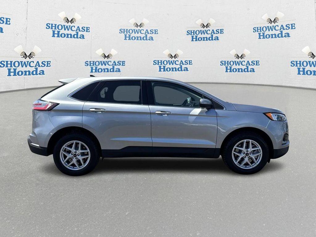 used 2024 Ford Edge car, priced at $22,900