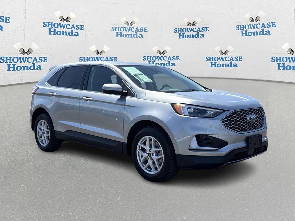 used 2024 Ford Edge car, priced at $22,900