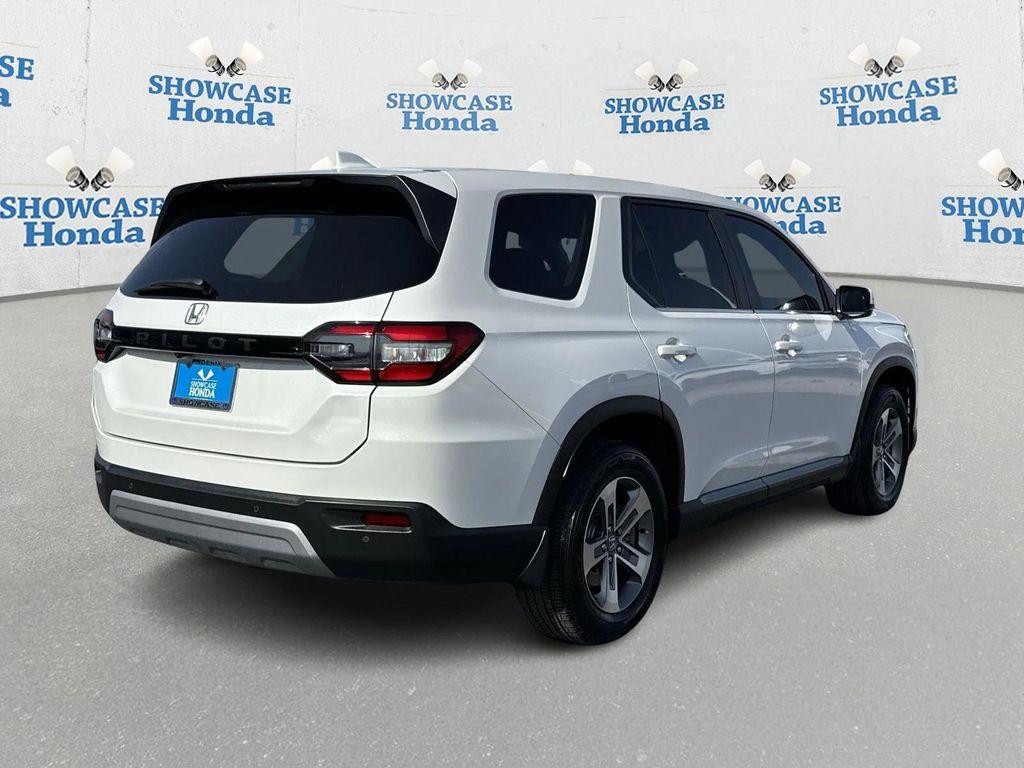 used 2024 Honda Pilot car, priced at $36,998